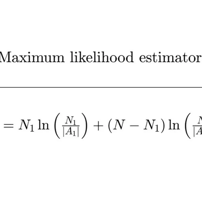 Parameterless detection of liquid–liquid interfaces with sub-micron resolution in single-molecule localization microscopy